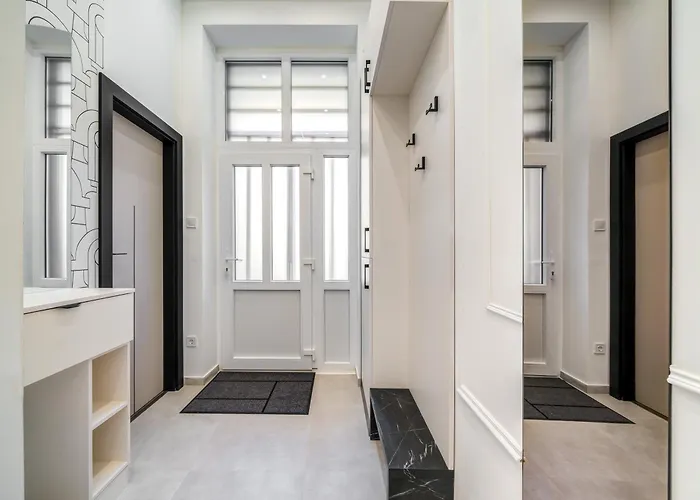 D38 Modern Будапешт