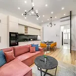 D38 Modern 아파트