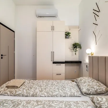 D38 Modern 아파트