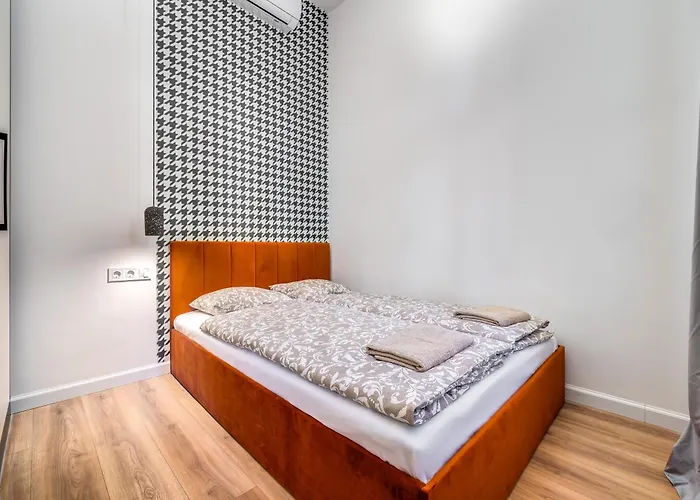 D38 Modern *